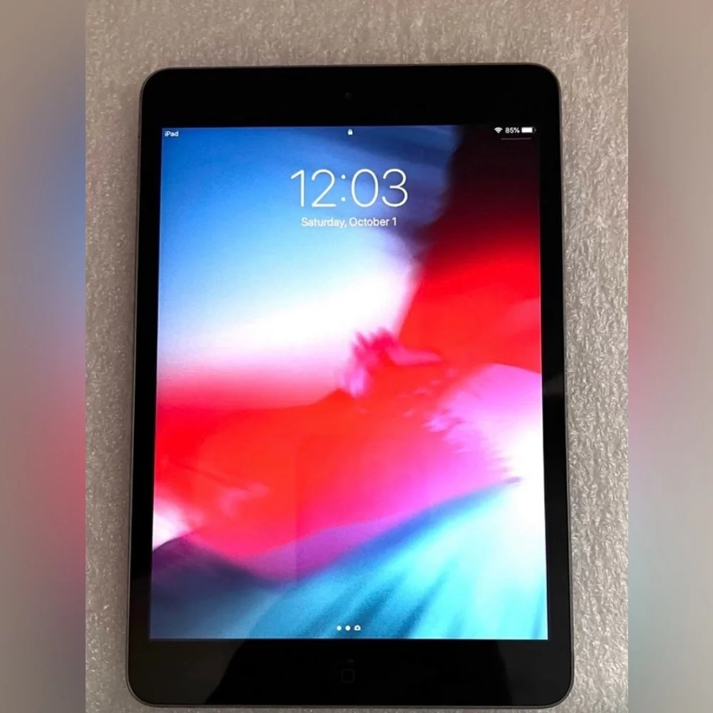 Apple iPad mini 2nd Generation, Unlocked 7.9in Wifi 32GB